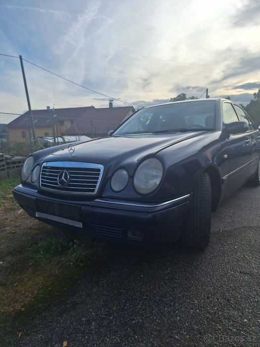 Mercedes-Benz E 2,0   290 TD