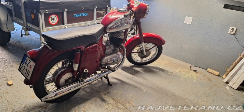 Jawa 250 559