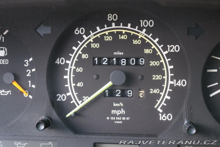 Mercedes-Benz 320 124 W124 320 E Sedan (199 1993