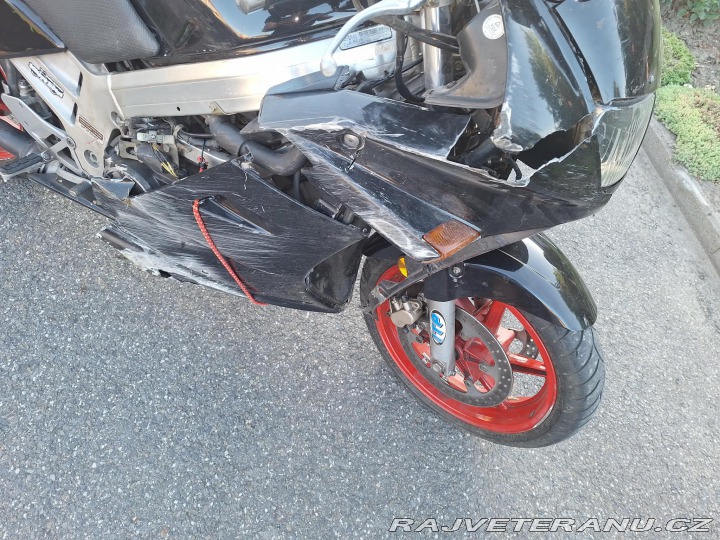 Honda VF Motorka Honda VFR 750 F 1990