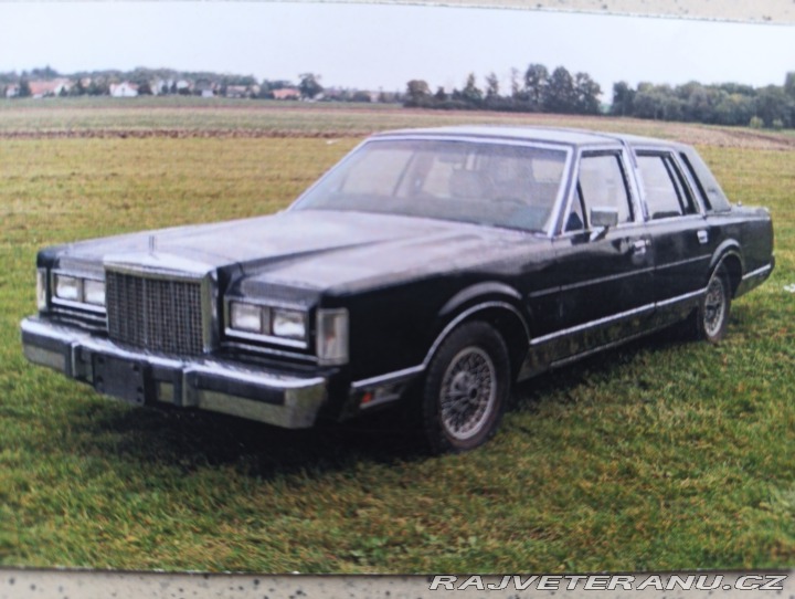 Lincoln Town Car 1986