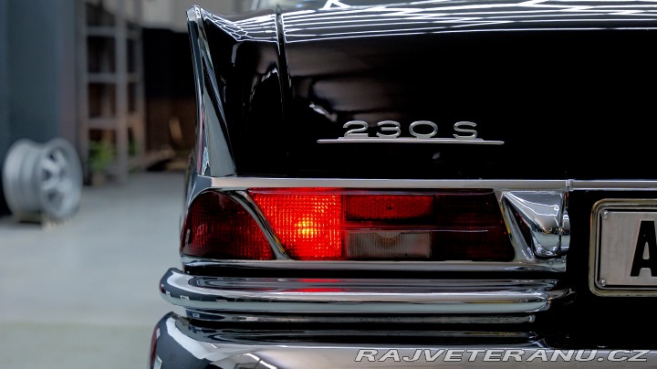 Mercedes-Benz 230 230S | W11 | Heckflosse 1967