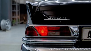 Mercedes-Benz 230 230S | W11 | Heckflosse 1967
