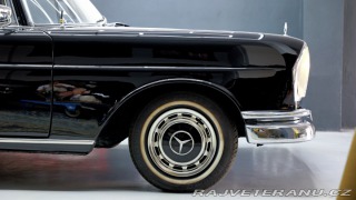 Mercedes-Benz 230 230S | W11 | Heckflosse 1967