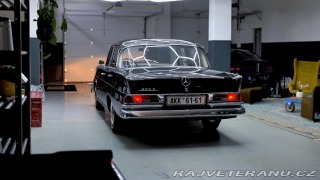 Mercedes-Benz 230 230S | W11 | Heckflosse 1967