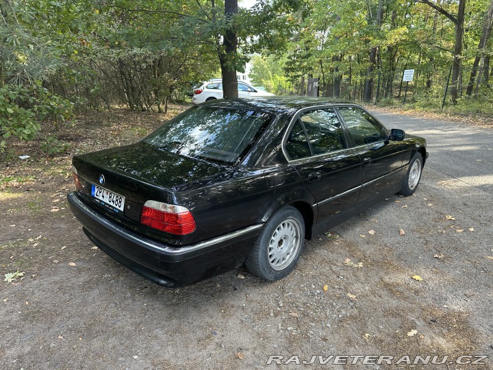 BMW 7 E38 735i manuál 1997