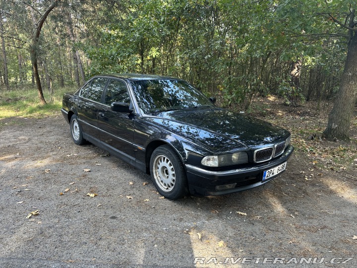 BMW 7 E38 735i manuál 1997