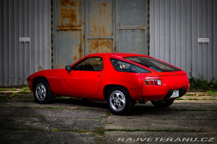 Porsche 928 1979