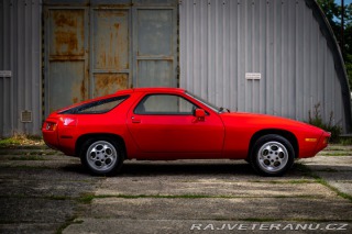 Porsche 928  1979