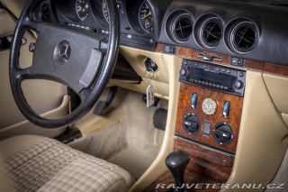 Mercedes-Benz SL 300 (R107) 1986