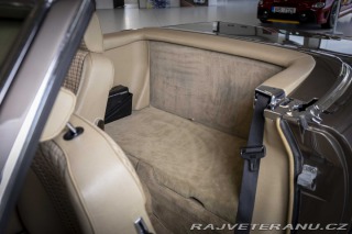 Mercedes-Benz SL 300 (R107) 1986