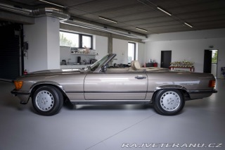 Mercedes-Benz SL 300 (R107) 1986