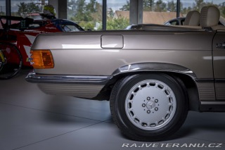 Mercedes-Benz SL 300 (R107) 1986