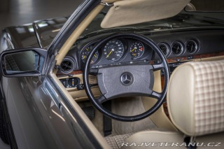 Mercedes-Benz SL 300 (R107) 1986
