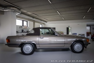 Mercedes-Benz SL 300 (R107) 1986