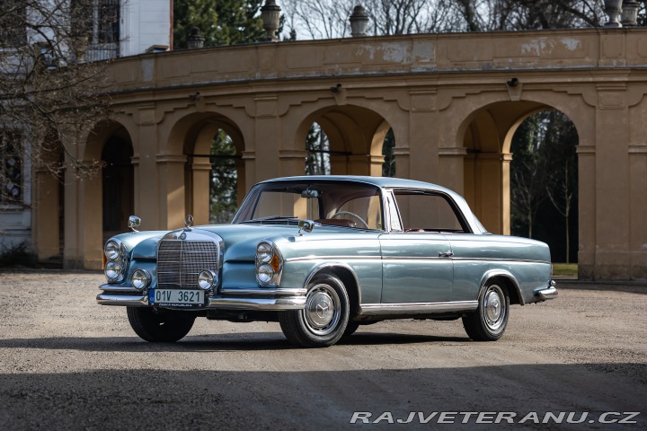 Mercedes-Benz 220 SEb COUPE 1963