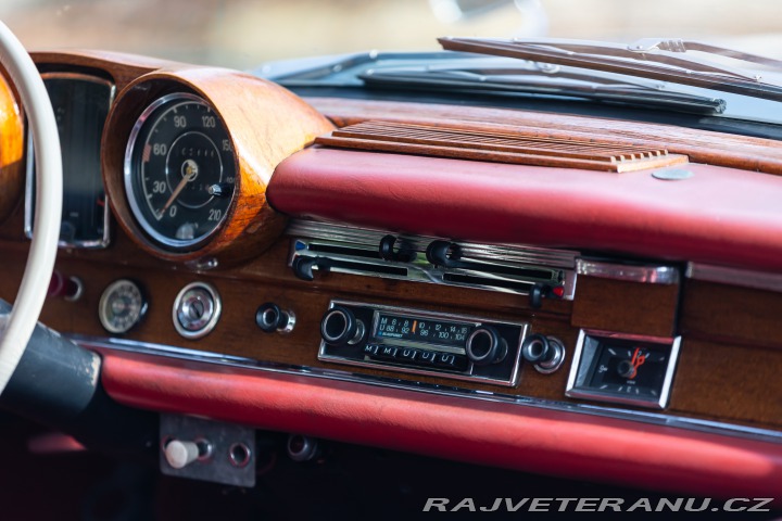 Mercedes-Benz 220 SEb COUPE 1963