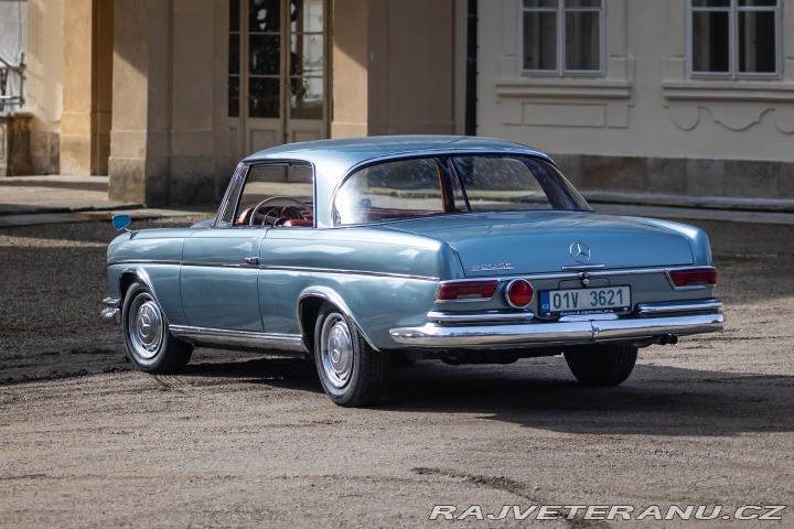 Mercedes-Benz 220 SEb COUPE 1963