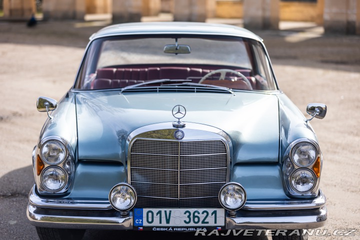 Mercedes-Benz 220 SEb COUPE 1963