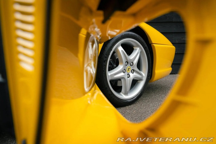 Ferrari 355 F 355 Berlinetta 1995