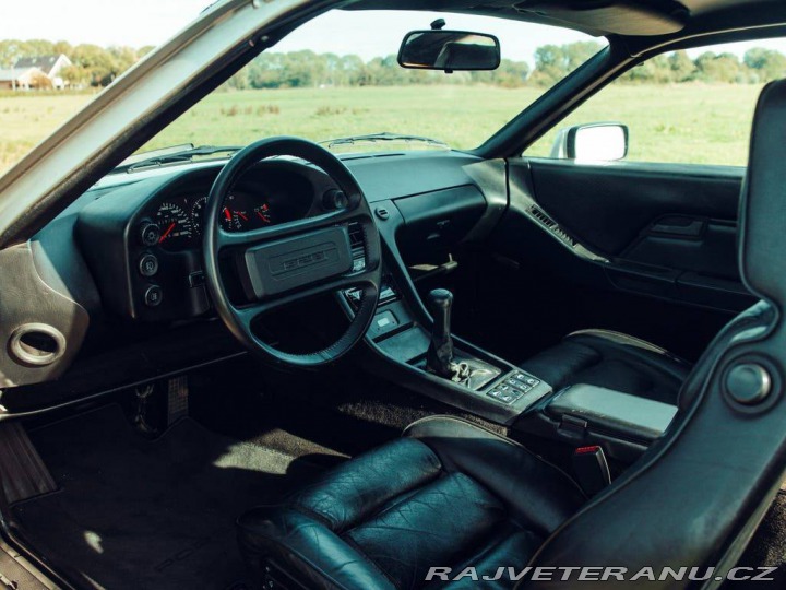 Porsche 928 4.7 S 1983