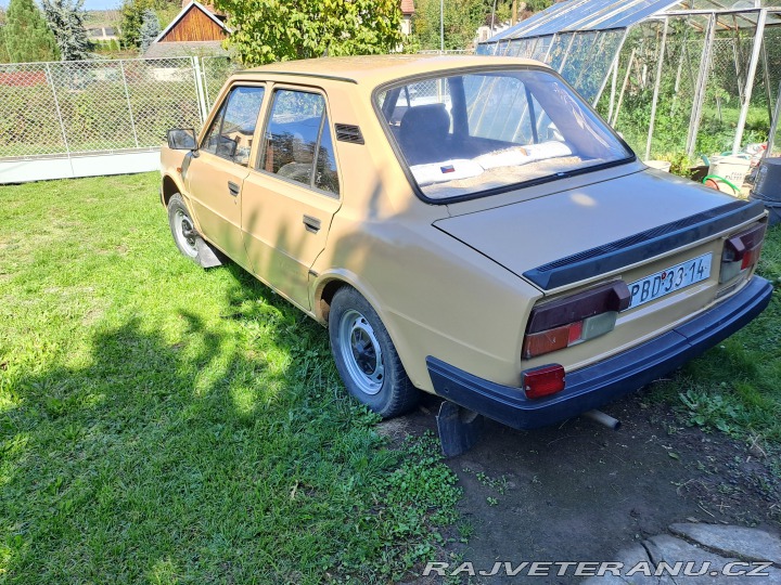 Škoda 105 742 1984