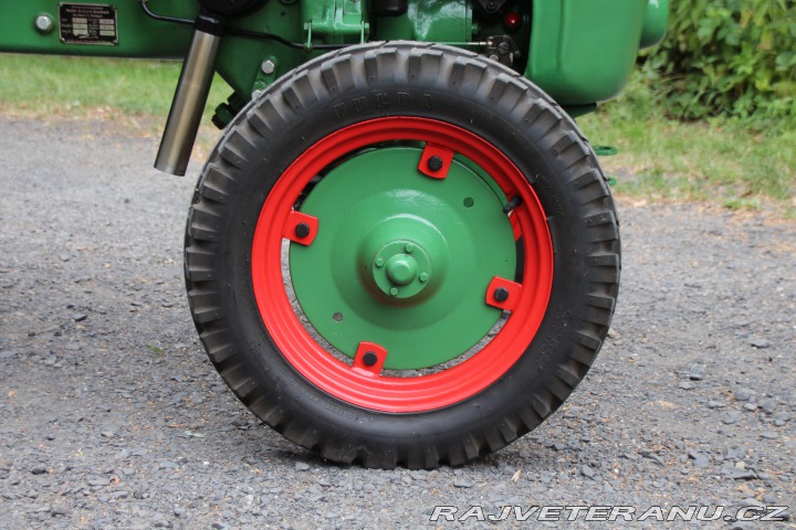 Ostatní značky Ostatní modely Traktor Holder B-12 1959