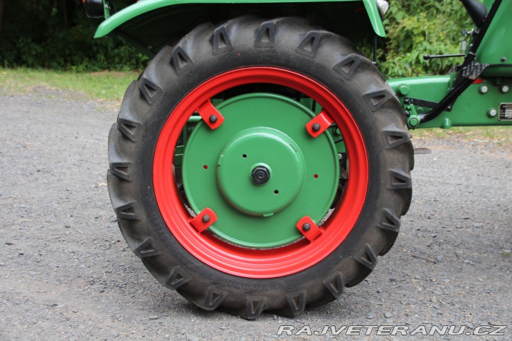 Ostatní značky Ostatní modely Traktor Holder B-12 1959