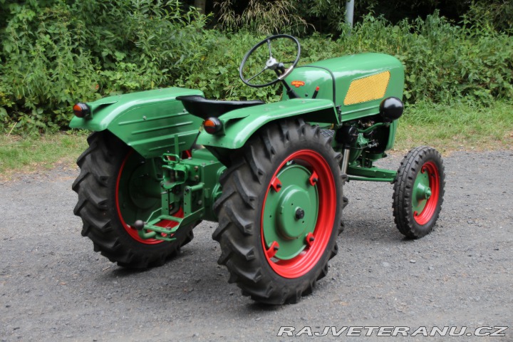 Ostatní značky Ostatní modely Traktor Holder B-12 1959