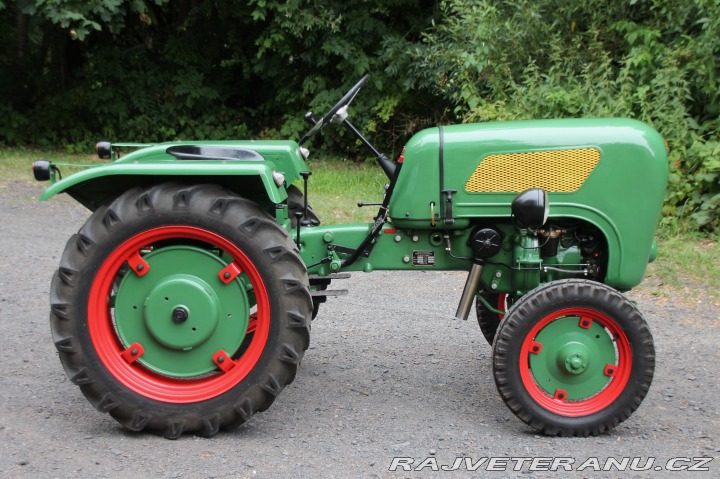 Ostatní značky Ostatní modely Traktor Holder B-12 1959