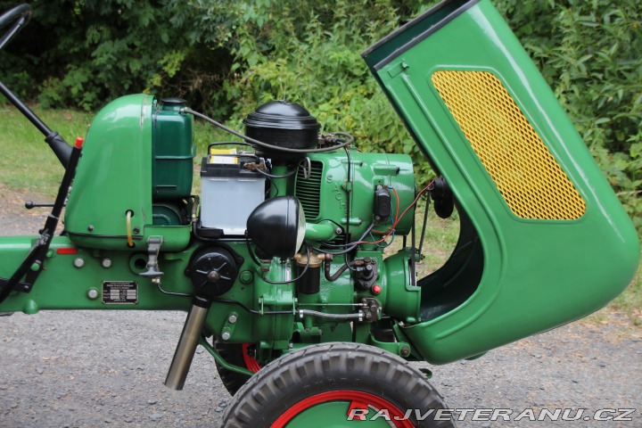 Ostatní značky Ostatní modely Traktor Holder B-12 1959