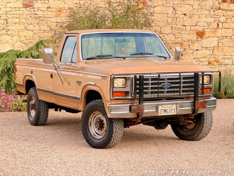 Ford F 250 6.9 V8 Diesel Manuál
