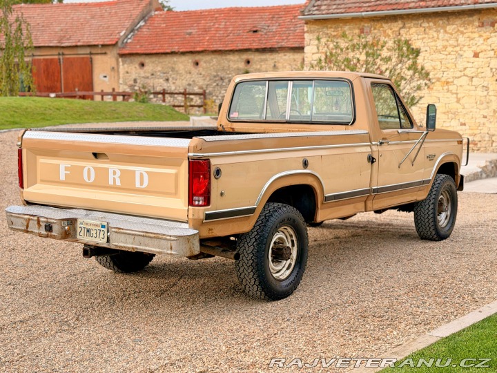 Ford F 250 6.9 V8 Diesel Manuál 1984