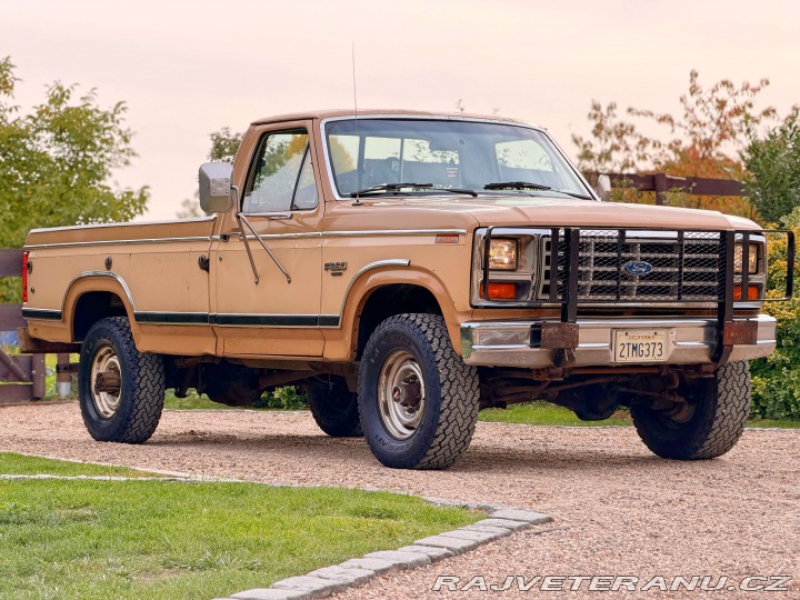 Ford F 250 6.9 V8 Diesel Manuál 1984