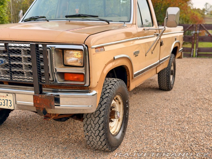 Ford F 250 6.9 V8 Diesel Manuál 1984
