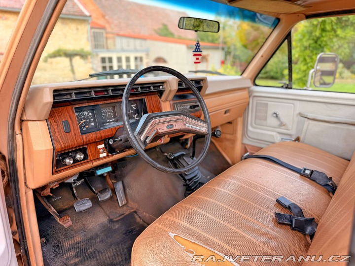Ford F 250 6.9 V8 Diesel Manuál 1984