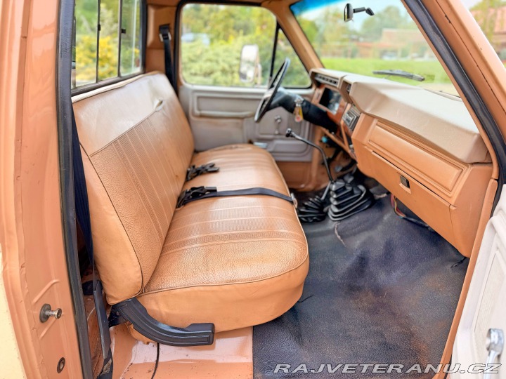Ford F 250 6.9 V8 Diesel Manuál 1984