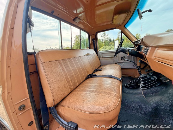 Ford F 250 6.9 V8 Diesel Manuál 1984