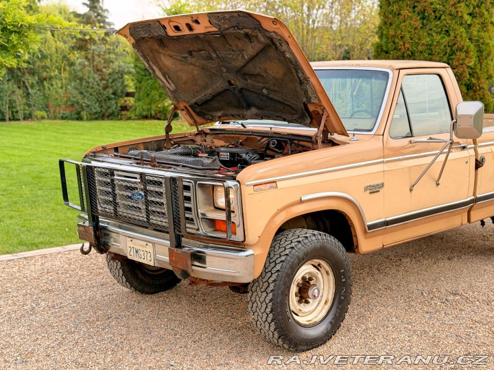Ford F 250 6.9 V8 Diesel Manuál 1984