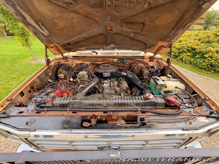 Ford F 250 6.9 V8 Diesel Manuál 1984