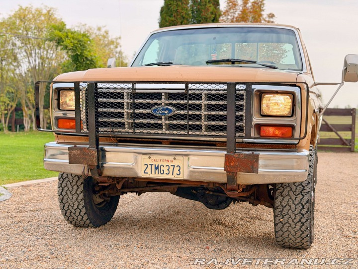 Ford F 250 6.9 V8 Diesel Manuál 1984