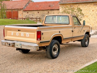 Ford F 250 6.9 V8 Diesel Manuál 1984