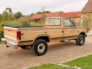 Ford F 250 6.9 V8 Diesel Manuál 1984