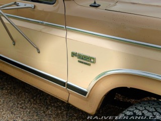 Ford F 250 6.9 V8 Diesel Manuál 1984