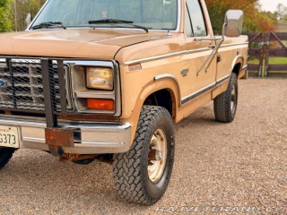 Ford F 250 6.9 V8 Diesel Manuál 1984