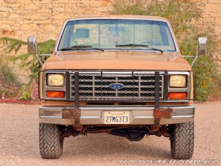 Ford F 250 6.9 V8 Diesel Manuál 1984