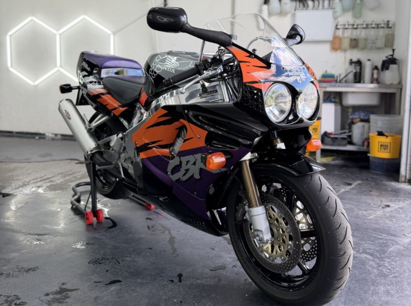 Honda CBR 900RR fireblade