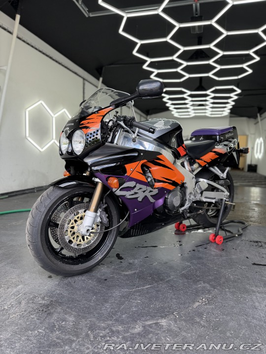 Honda CBR 900RR fireblade 1992