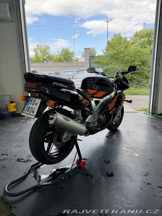 Honda CBR 900RR fireblade 1992