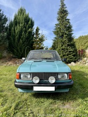 Škoda 105 105L s tažným zařízením